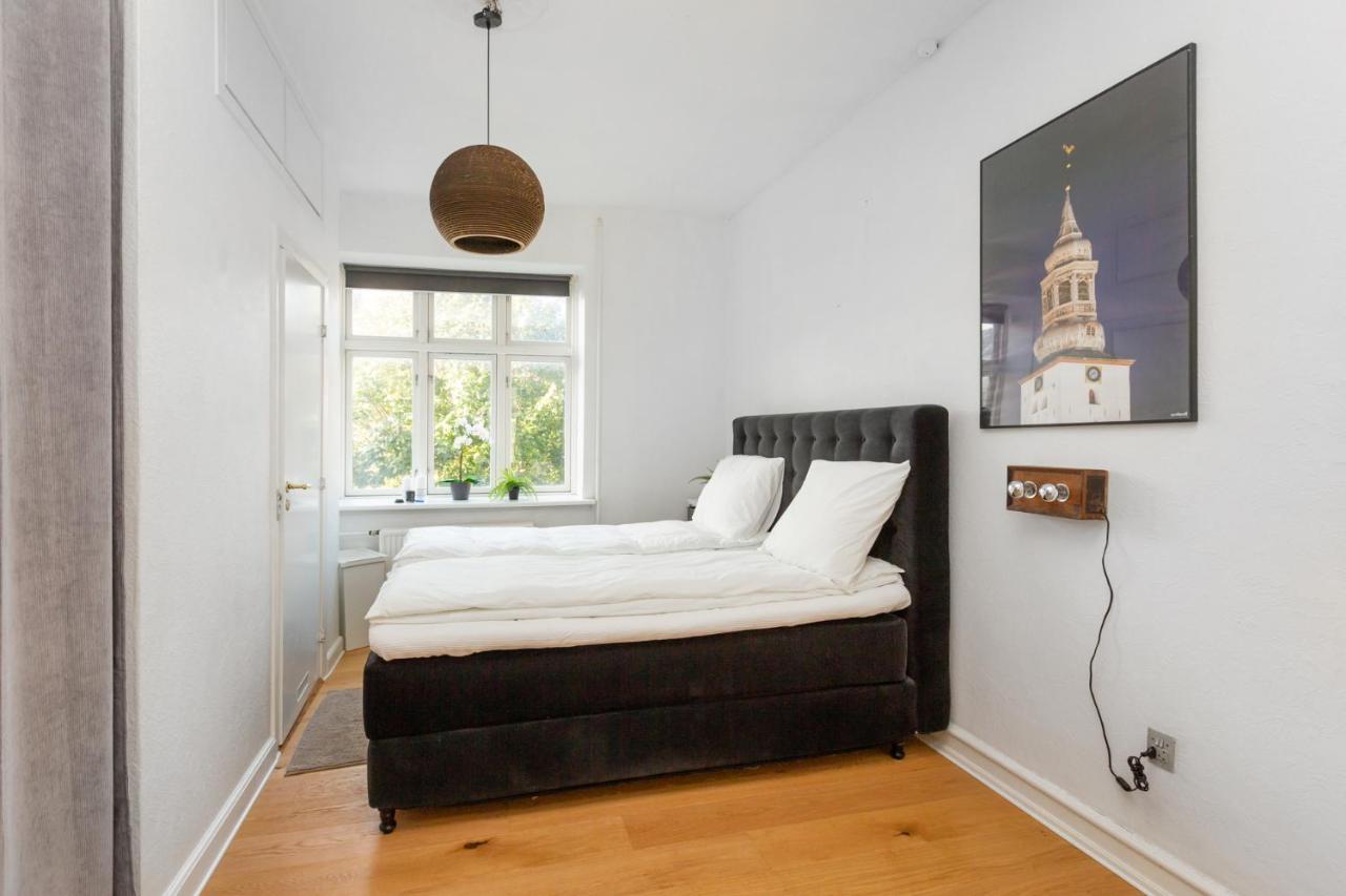 Apartamento 5 Min Fra Banegarden - Plads Til 4-Personer Aalborg Exterior foto