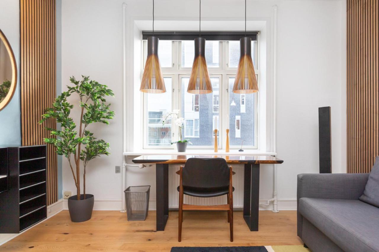 Apartamento 5 Min Fra Banegarden - Plads Til 4-Personer Aalborg Exterior foto